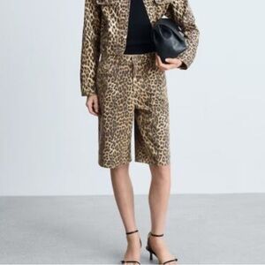 Mango Bermuda Leopard Short